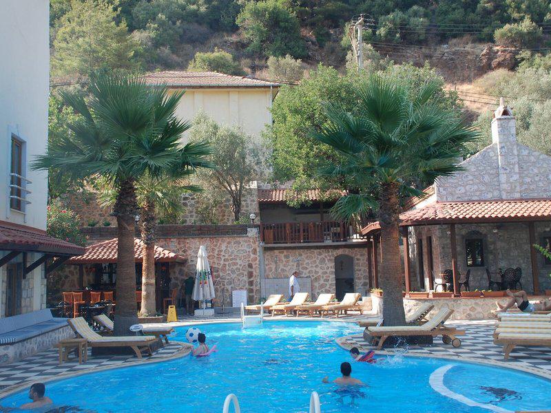 AC0BEF98732FEA0150BFD872D3FB6E4A