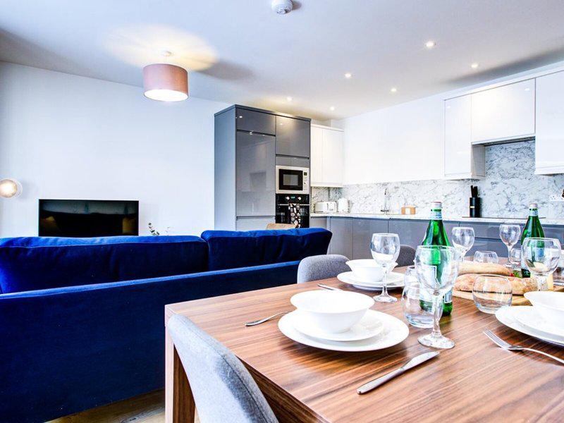 8B8C0EC45C4C3E2DF54D4060ED7D4ABC