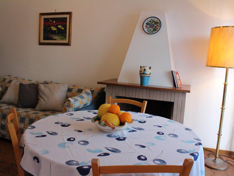 826B513BDD98F07942858D6CF71C55E1