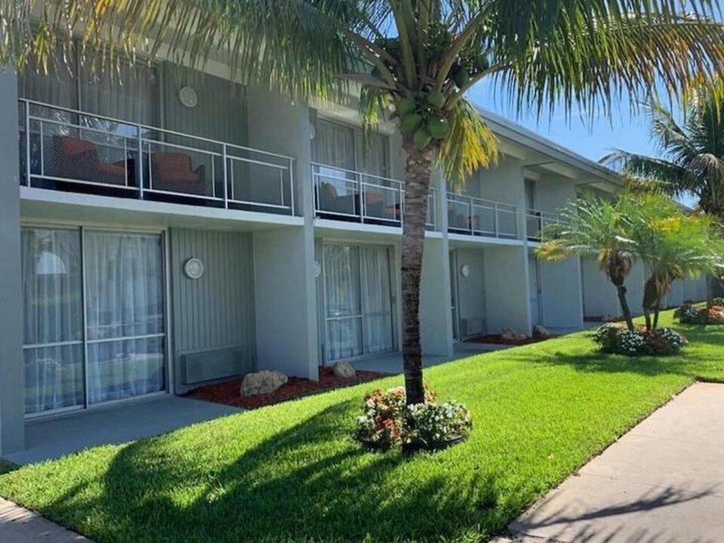 C06985C2C83C4101D7050EB0402D03FC