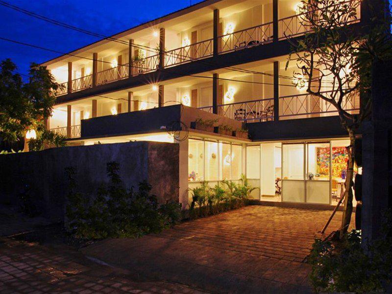 9894301657C8749A4F5BE1BE21FEDEF1