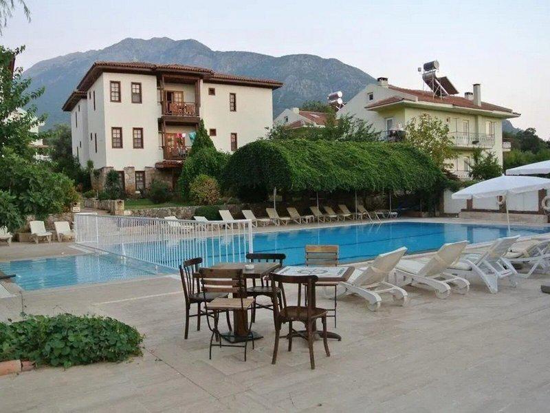 51C8CBF0AA0DB1E1EE5591E5018F9245