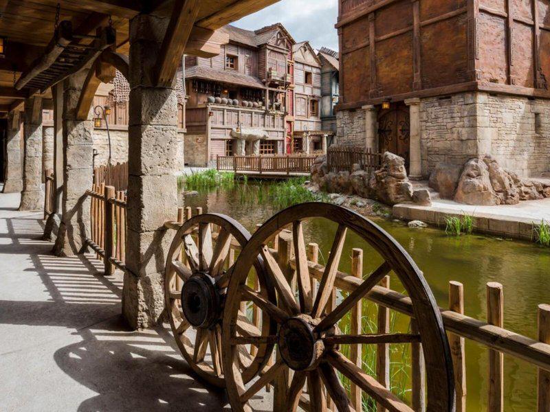 20EC07B6D019E89D338BC40889DF2590