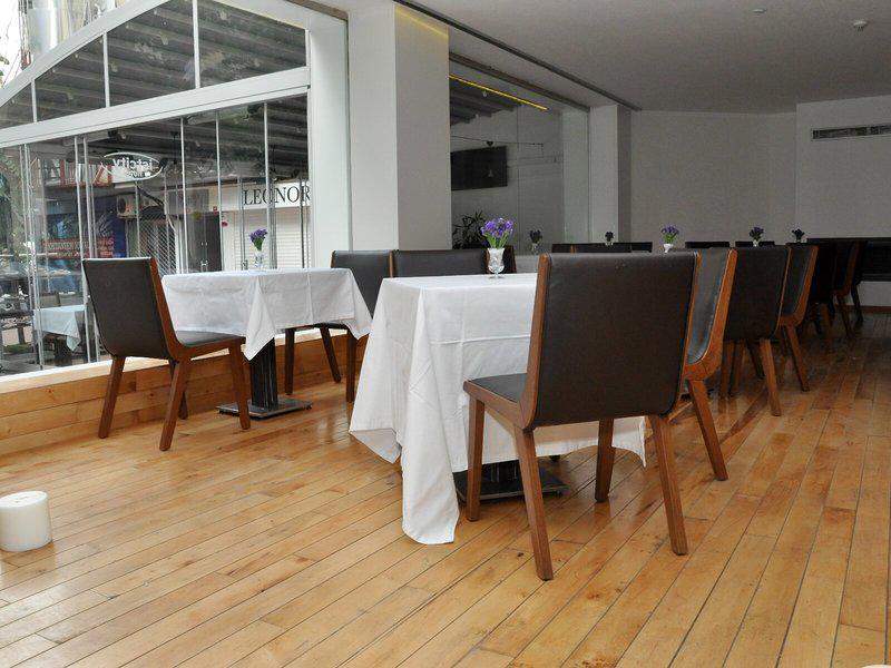 7A2A609CC6E5D142B7EB59015B8AF9E9