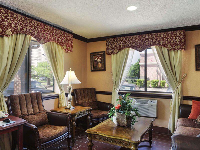 1FE4411121D35DEE6E48883A47A3A1E9