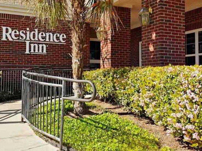 E1E4C8EAD9697EEE6D4B9DE793C70D31