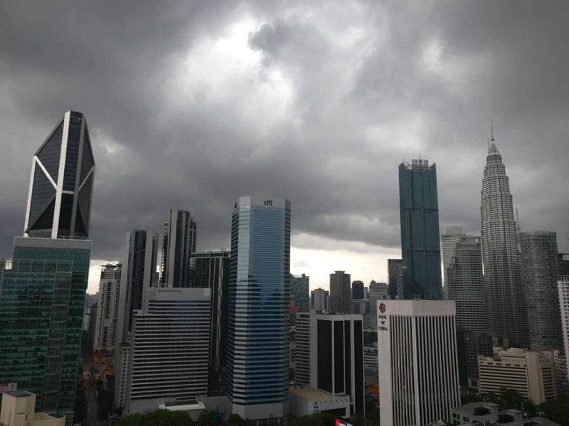 983BD394718AED8880325D827B599370