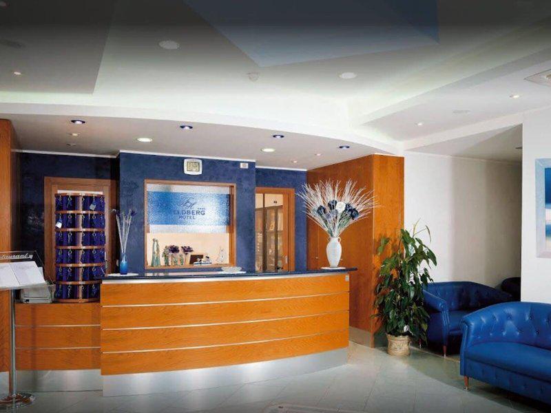 37F044EC27DC733F8AF568A142088325