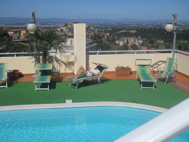 56FA1FC2E48F04C169E6922F01E7290E