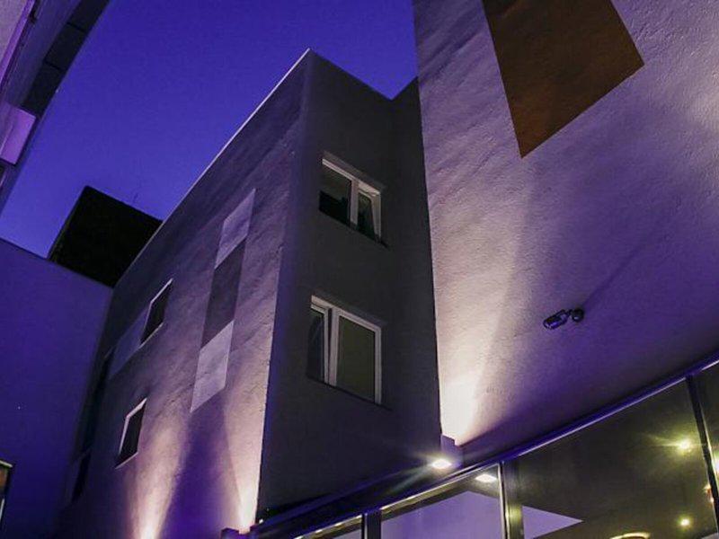 F5B6803DB90E2B26A162C4A1B4797494