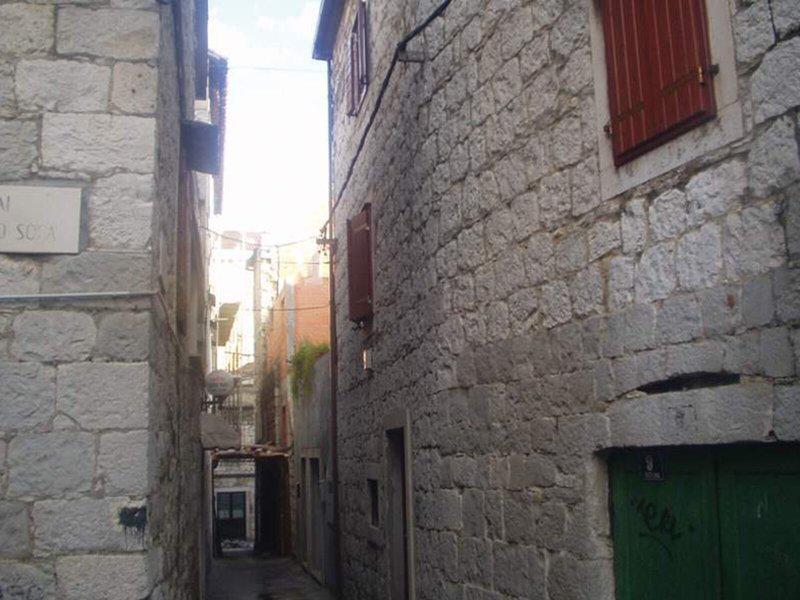 16129C558373E30447FF1BEFCE642FC2