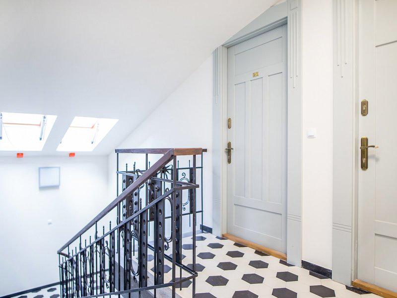 1B1811841362A53FE3704915B321D682