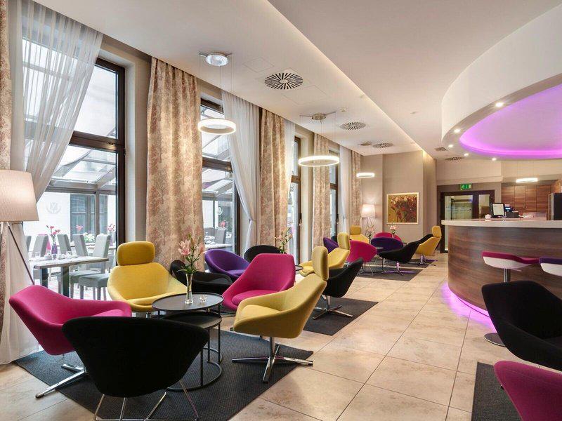 246EE677B682204F1F14A2AC1C61CD03