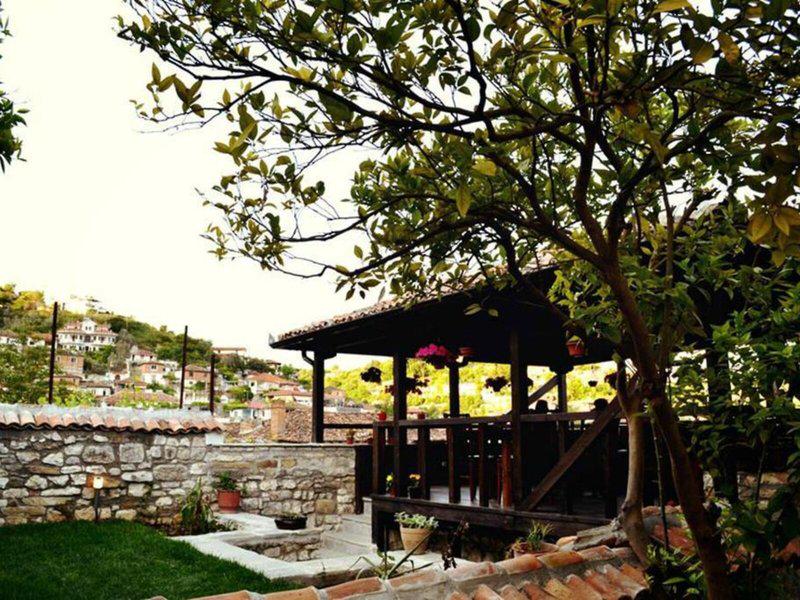 FE0731648A417F43CBD6B2F7B01C80D3