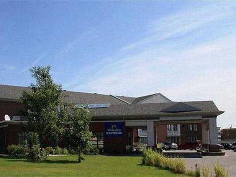 51371E2915EA5252209C21B33D1B37E1