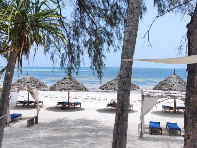 A4332FE62BE66947D3E59F7EA344330D