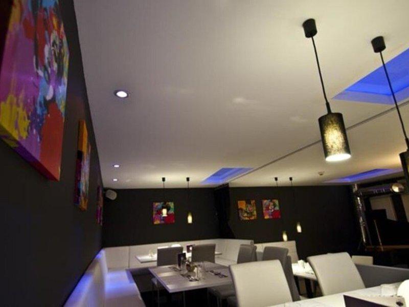 703169DFB594D5594BAD4CFB049F4CF8