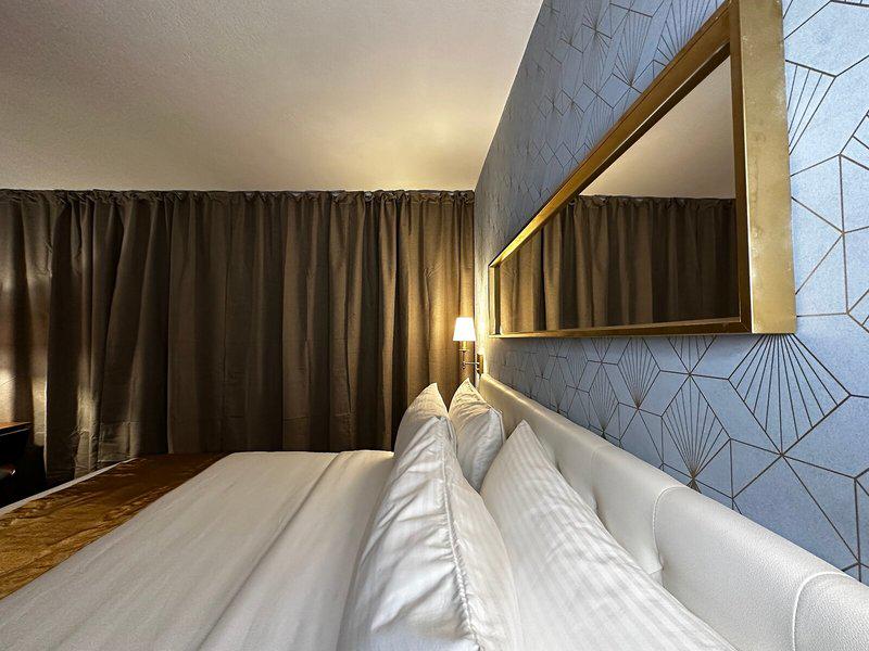 07E4D9F98F063F8224CAAA7142E91A6B