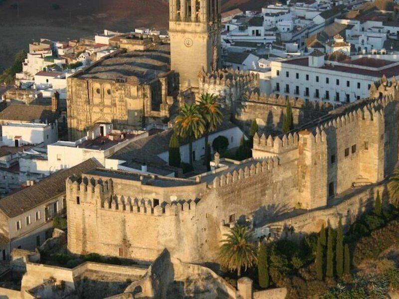 FB07D69891F2215863A1F32F2F8A956D