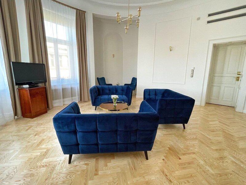 B662A69FDEB31CEAAB66684F2BBF39BC