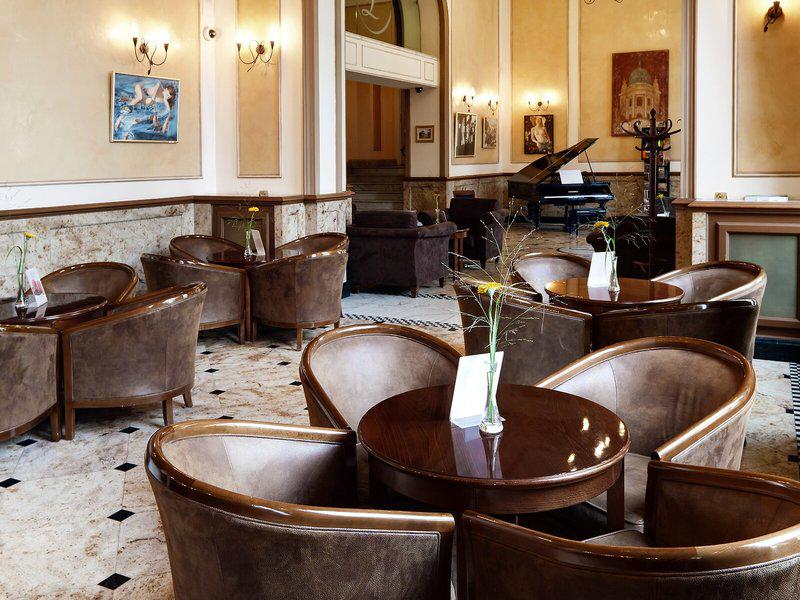 EAB49264A8681FDE17BDB8DEFAAFED61