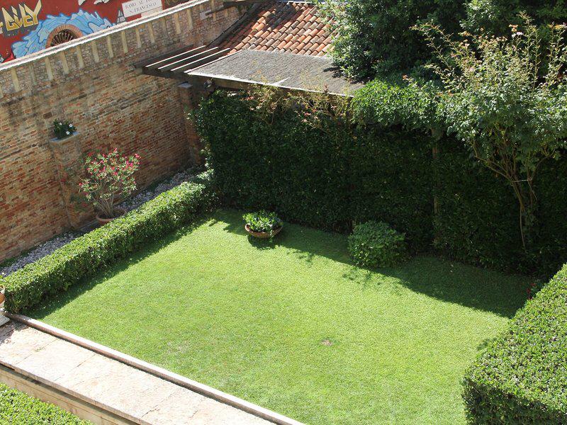 DB4242A627F4BC4EE82BC634781A4867