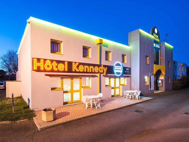 2DB6C32455461F1DE728070E852E161A