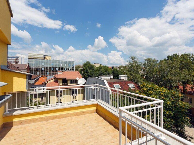 AB6EB805DEB2424F88CFC7596891A213