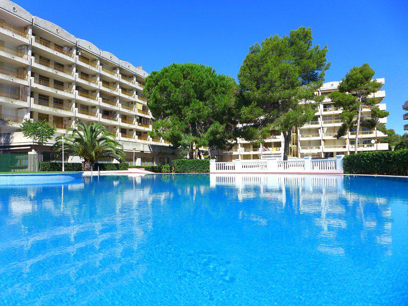 F3E67824EA4748076698E5615E1F2956