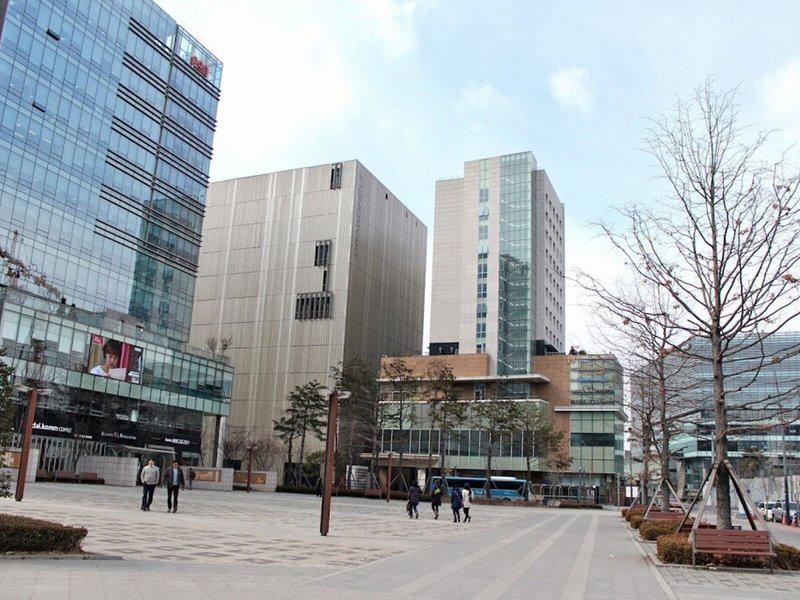 D350FA4E37A30695B4F08E48CD04E581