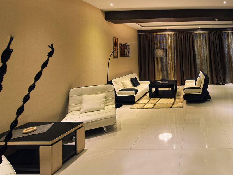 3835139B6533E356F23D6B9DCC4413E8