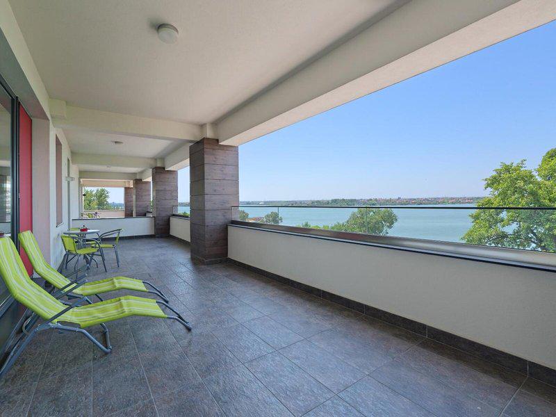 B50A27CA05C4D52DB98B1DB6AA8067A3