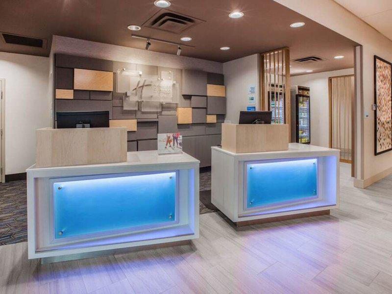 299CCE8F15C9E27A23258326C3C1130B