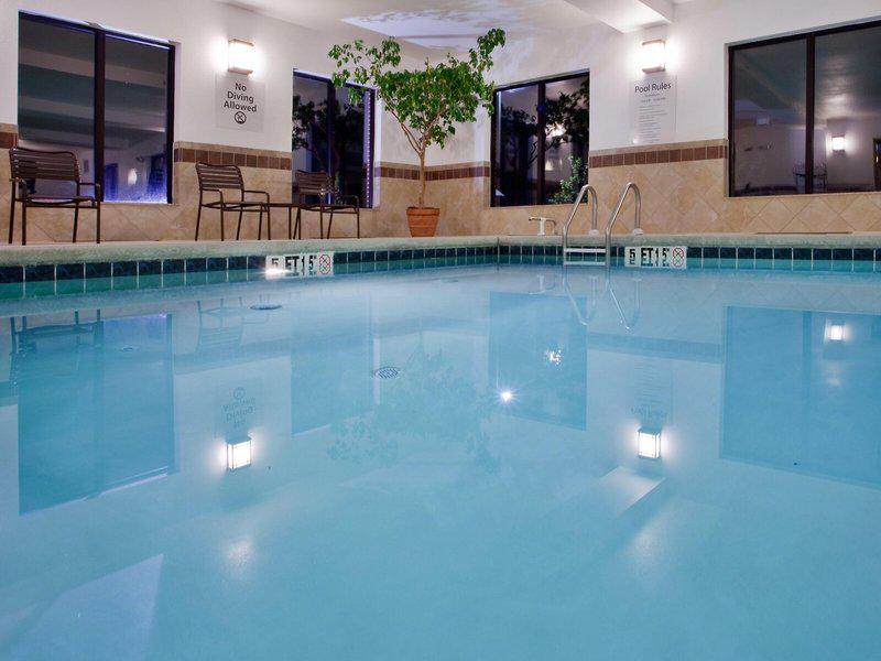 424FC2172CF9FFB5F8A98FACFE5C1261