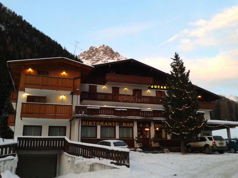 7C23D114406DE13B0A83F59514E95227