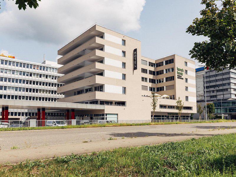 D930A6D5D9B042897640DBA08618CC8D