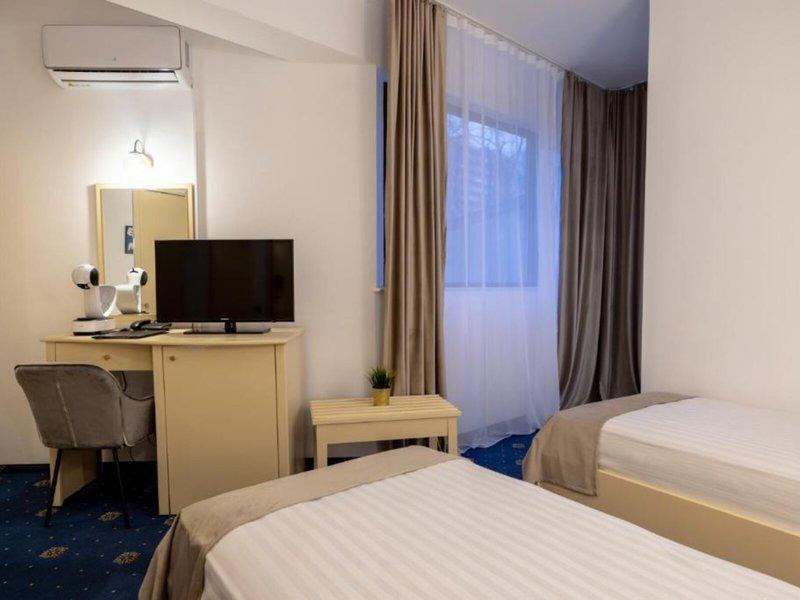 F3E73D232BD84938E8D224DFA91C6229