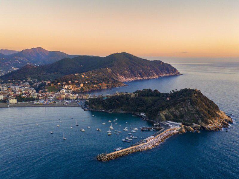 E7F21E90EAEC2597A7C22138A623DAFE