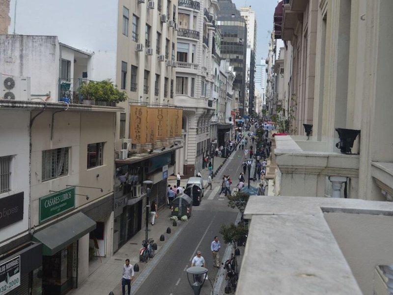 D7DA1BED555ADF94405C21352C1EE710