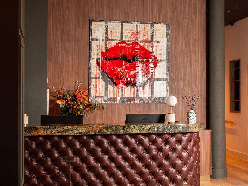 2C17CEA8EA25CFB4297189C64482101E