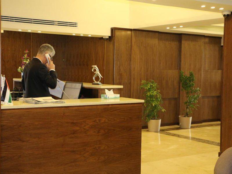 DF747B6129865E9C9972046FEBDB7053