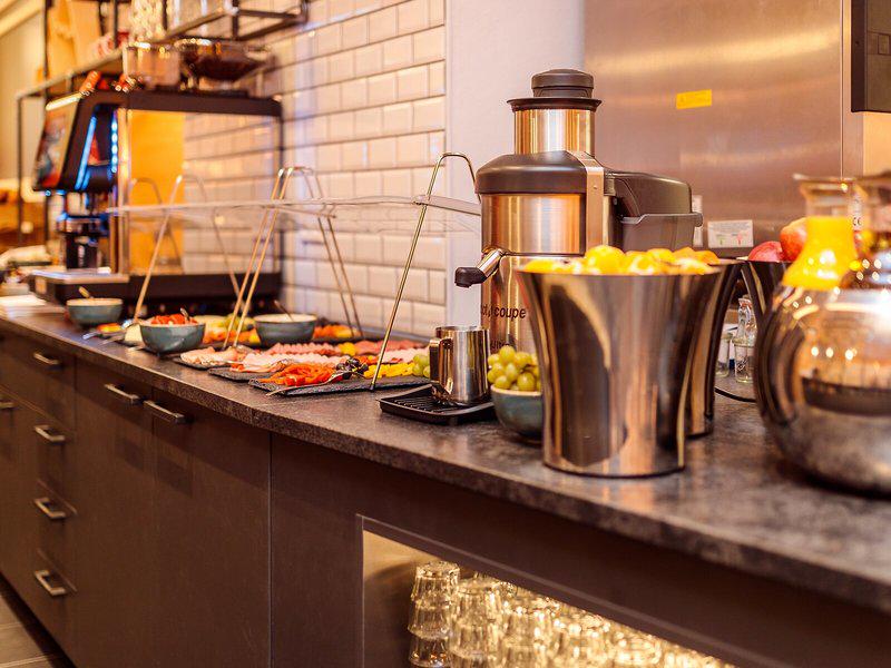 67FC9838305BBD23E34C41AB3CBB8029