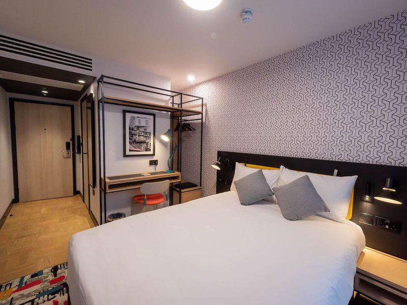 7A0FA7B6CB892AA2FDA2F083D3BEB7EE