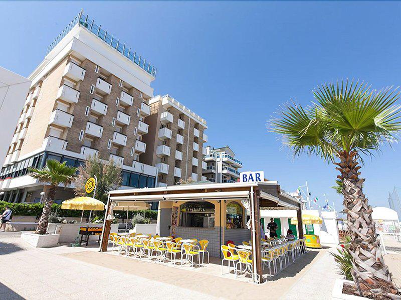 F9851439C9AEA6C6B29F75257993F175