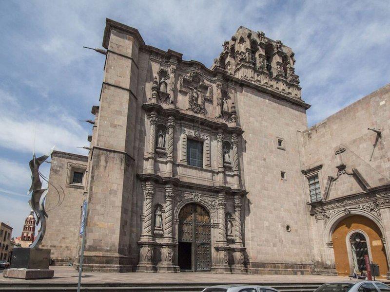 02E60002843AF09A8FB63FA0493A7B50