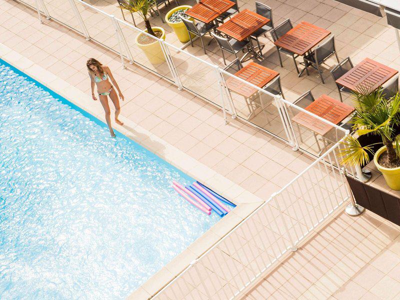 B222EFBC0B55FB98E93C74CFF328EC10