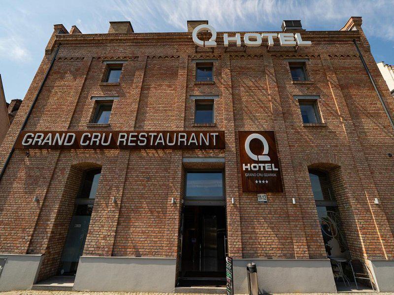 0E613F7B3B303E969A4EC8D17519DA22