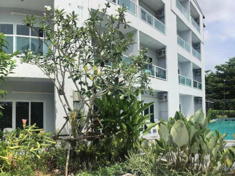 03579533372053F4D3EED71903A22C7B