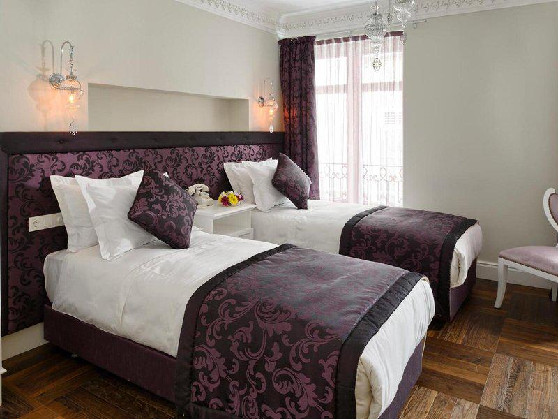 9AA2F0E7EE692A9400BCD36A7353C35F