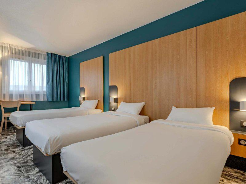 6520A182138AD536856F5D16C0406C4C